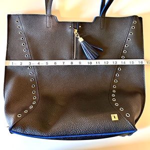 Women shoulder bag